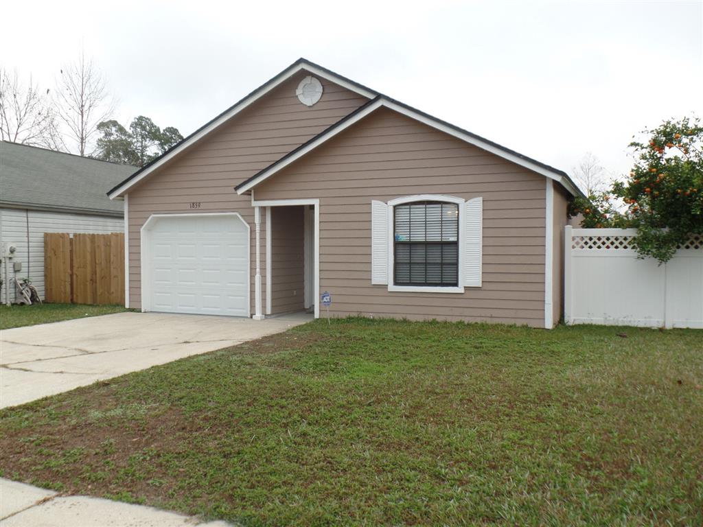 1859 MacKenzie Ct N Middleburg, FL 32068