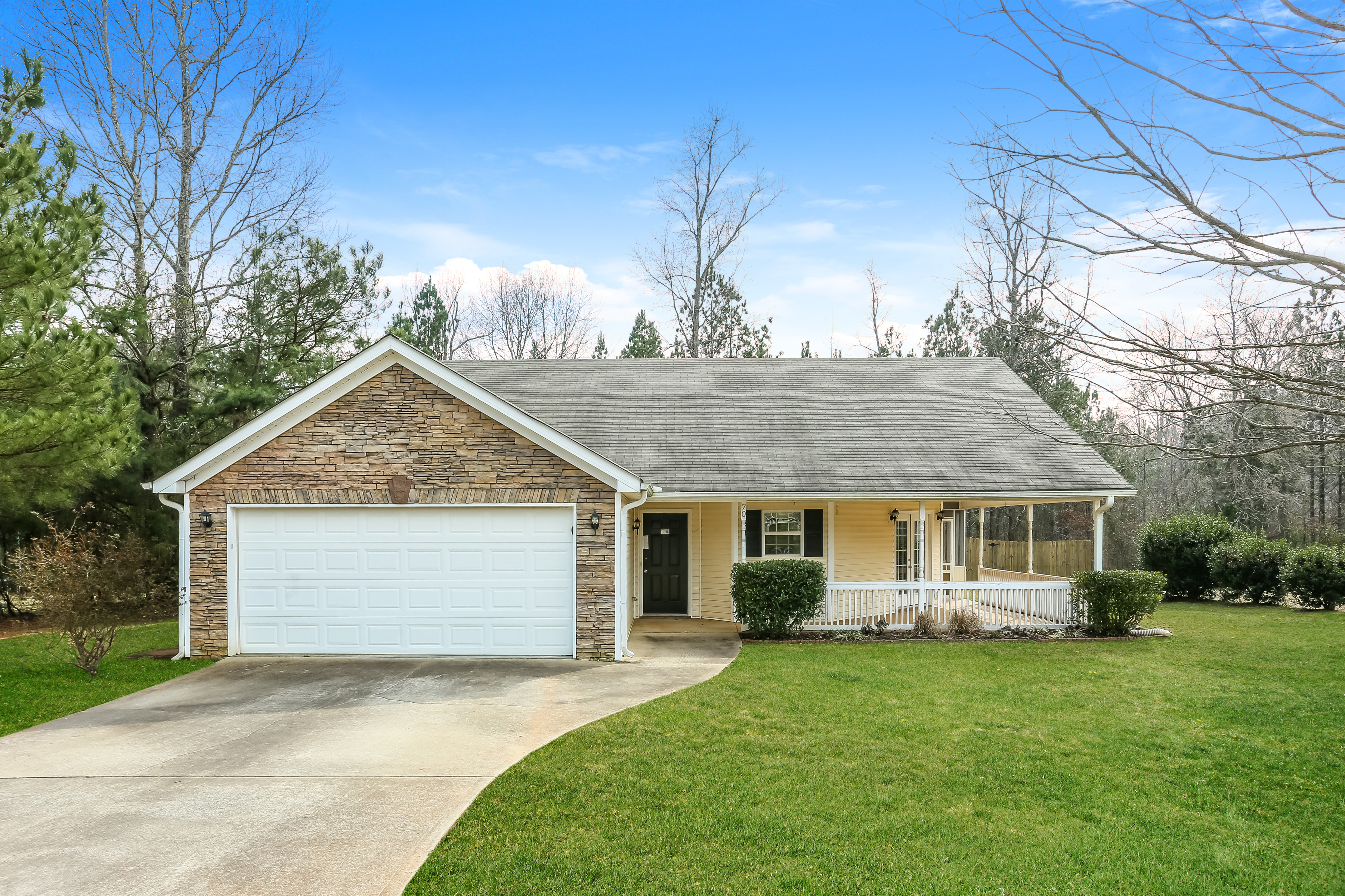 3 Bedroom House – 70 Oak Meadows Pl, Covington, GA 30016