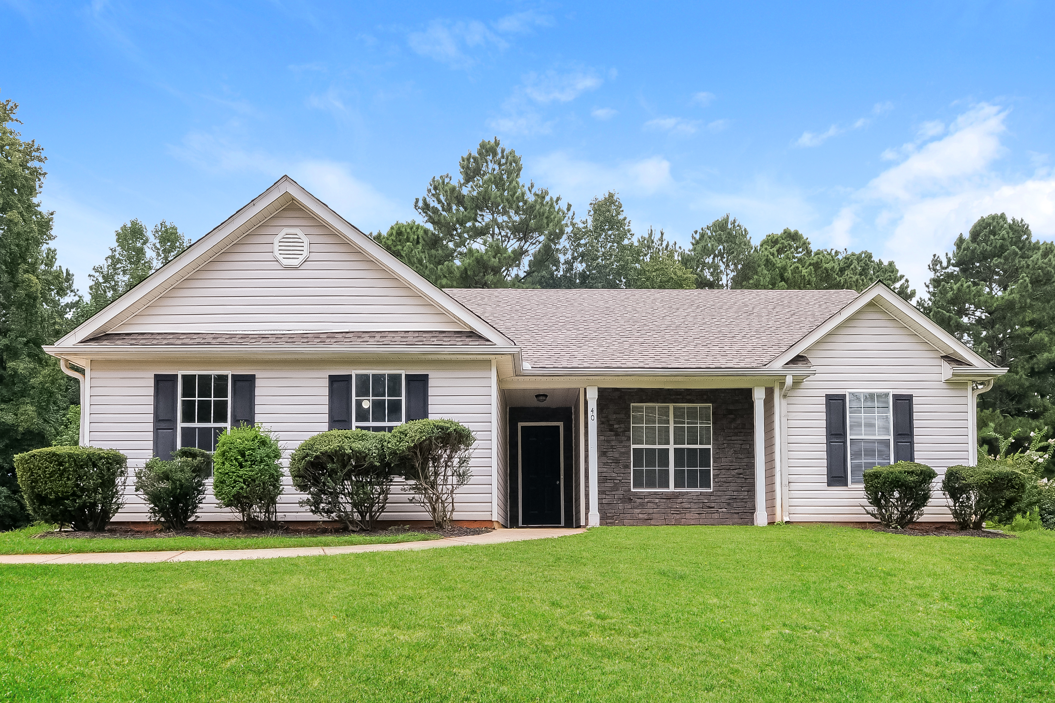 3 Bedroom House – 40 AUTUMN CT, COVINGTON, GA 30016