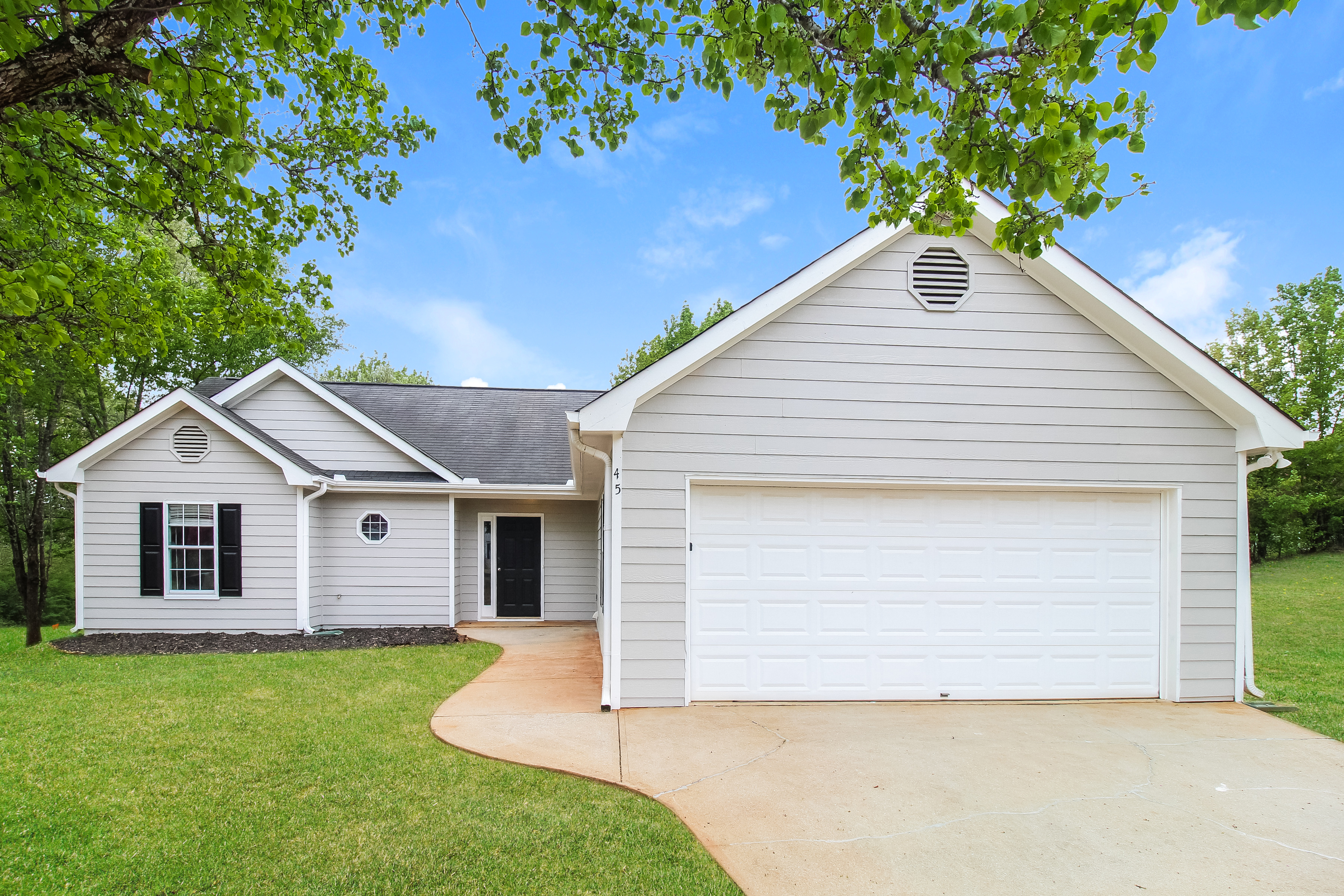 3 Bedroom House – 45 Doves Nest, Covington, GA 30016