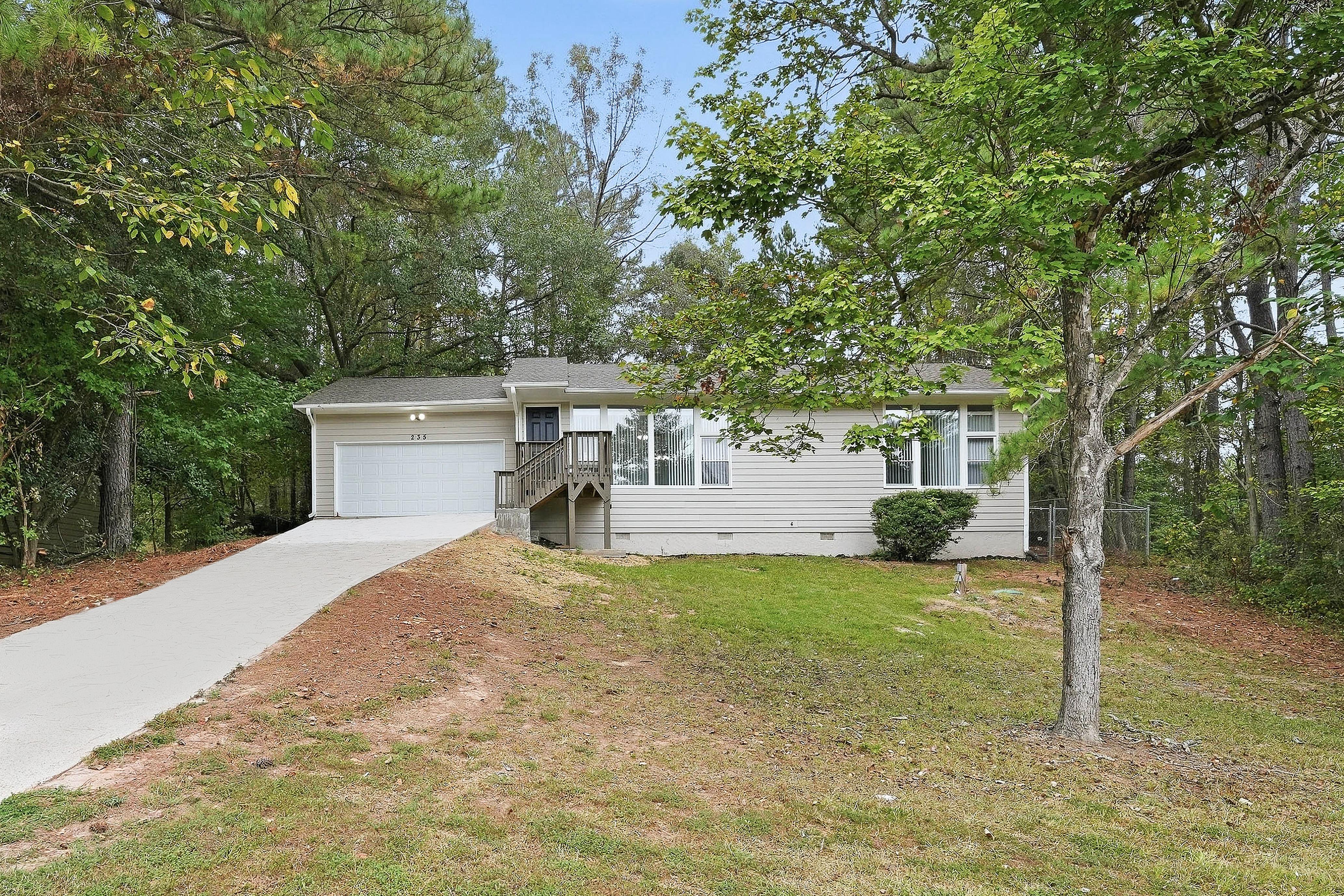 3 Bedroom House – 235 MOUNTAIN VIEW CIR, COVINGTON, GA 30016