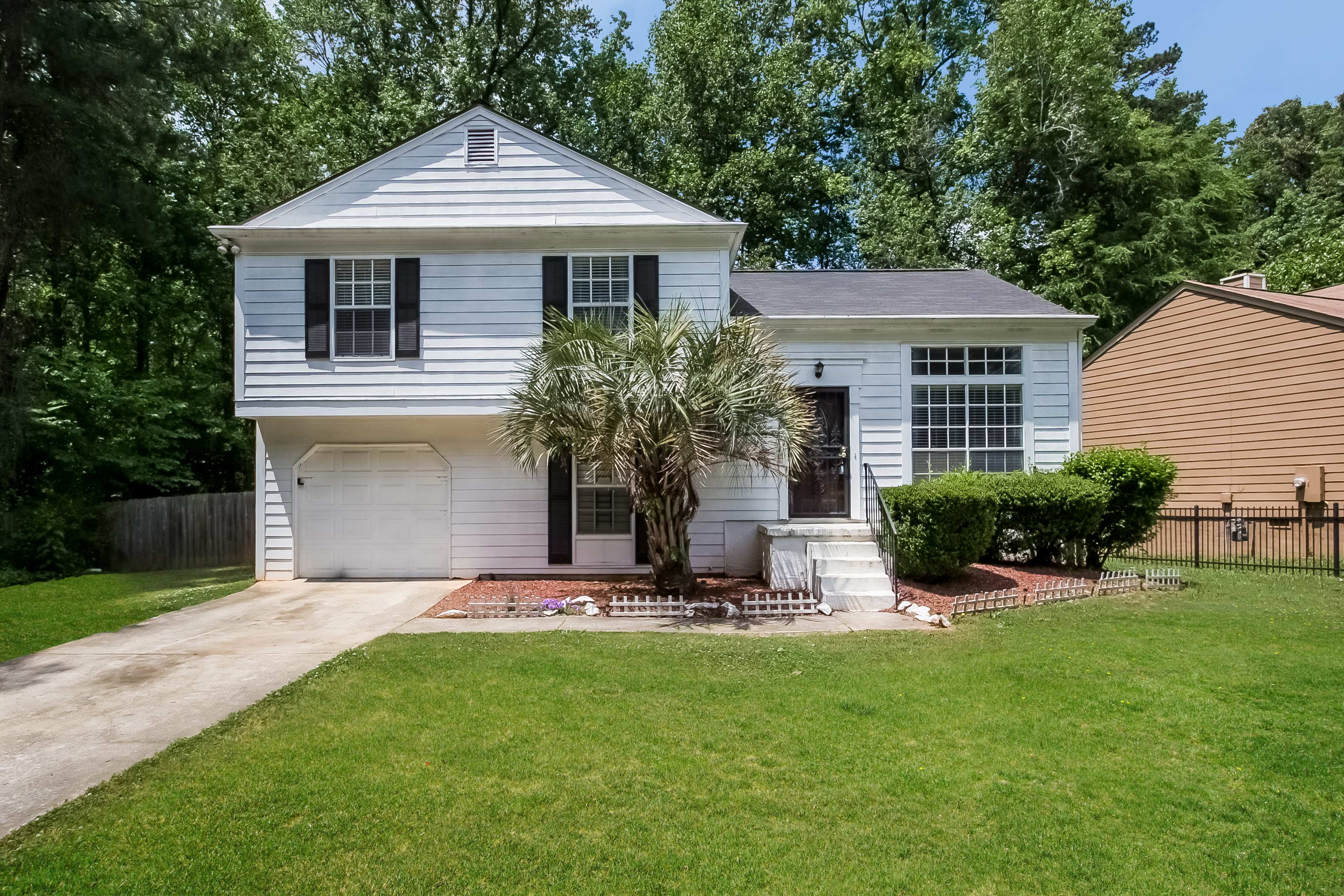 3 Bedroom House – 6350 Laurel Post Dr, Lithonia, GA 30058