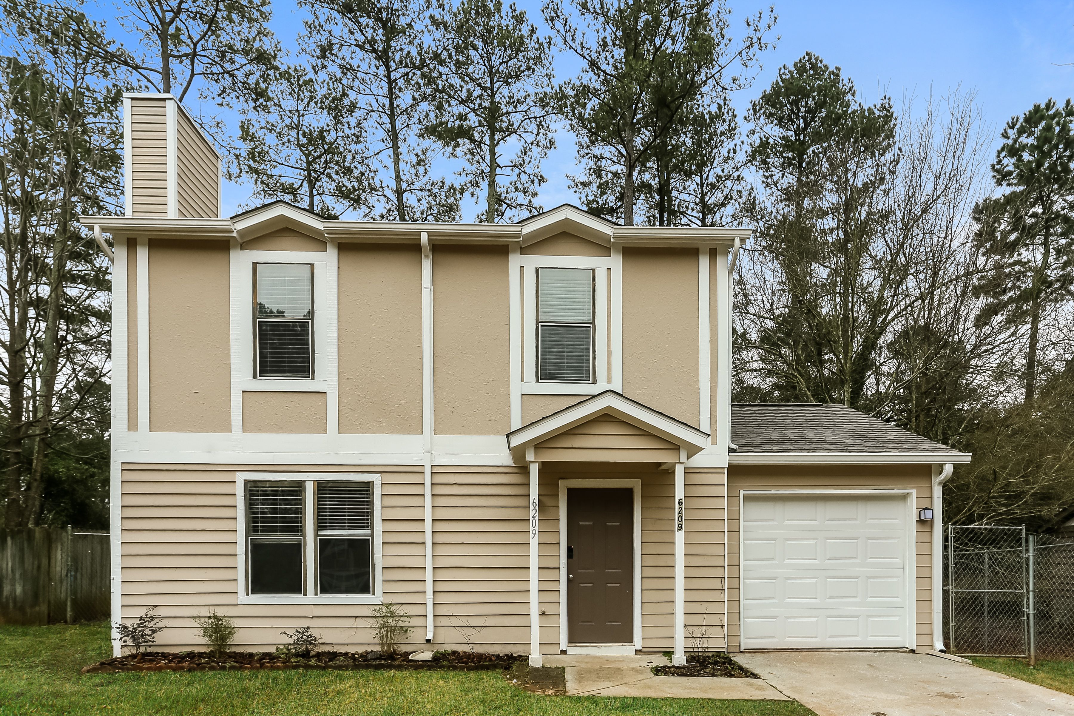 3 Bedroom House – 6209 Creekford Ln, Lithonia, GA 30058