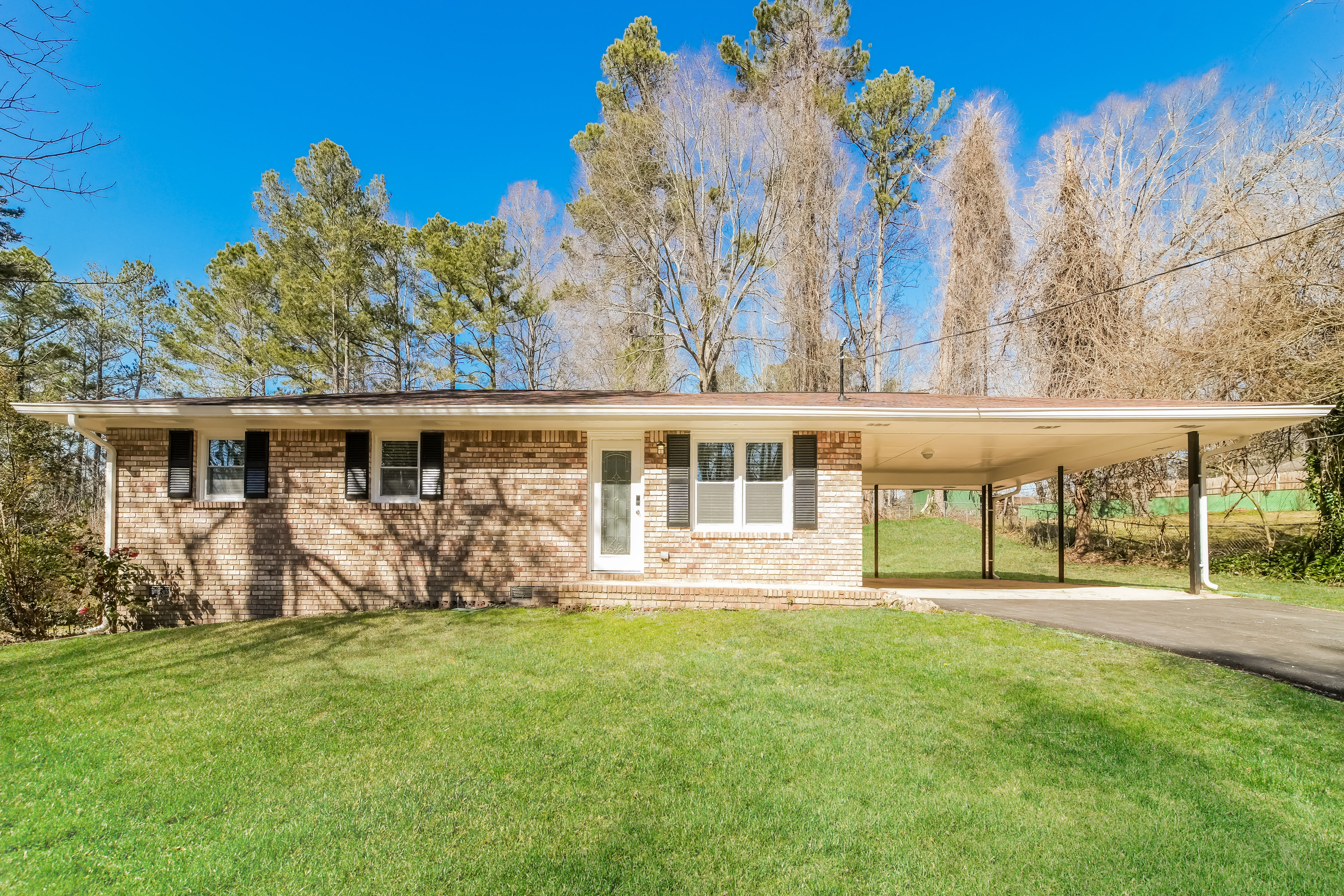 3 Bedroom House – 3621 MILLER ST, LITHIA SPRINGS, GA 30122