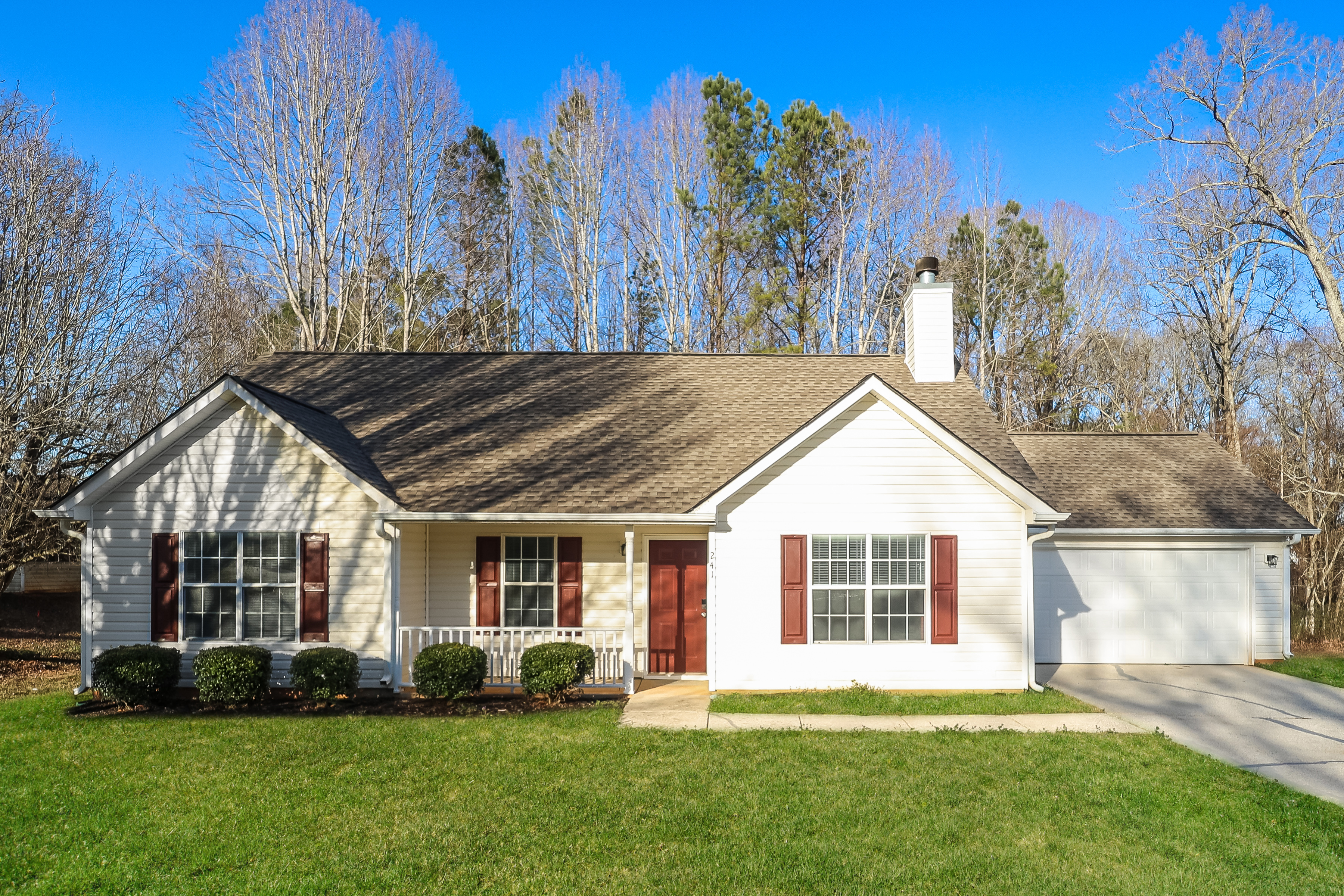 3 Bedroom House – 241 Fern CT, Hampton, GA 30228