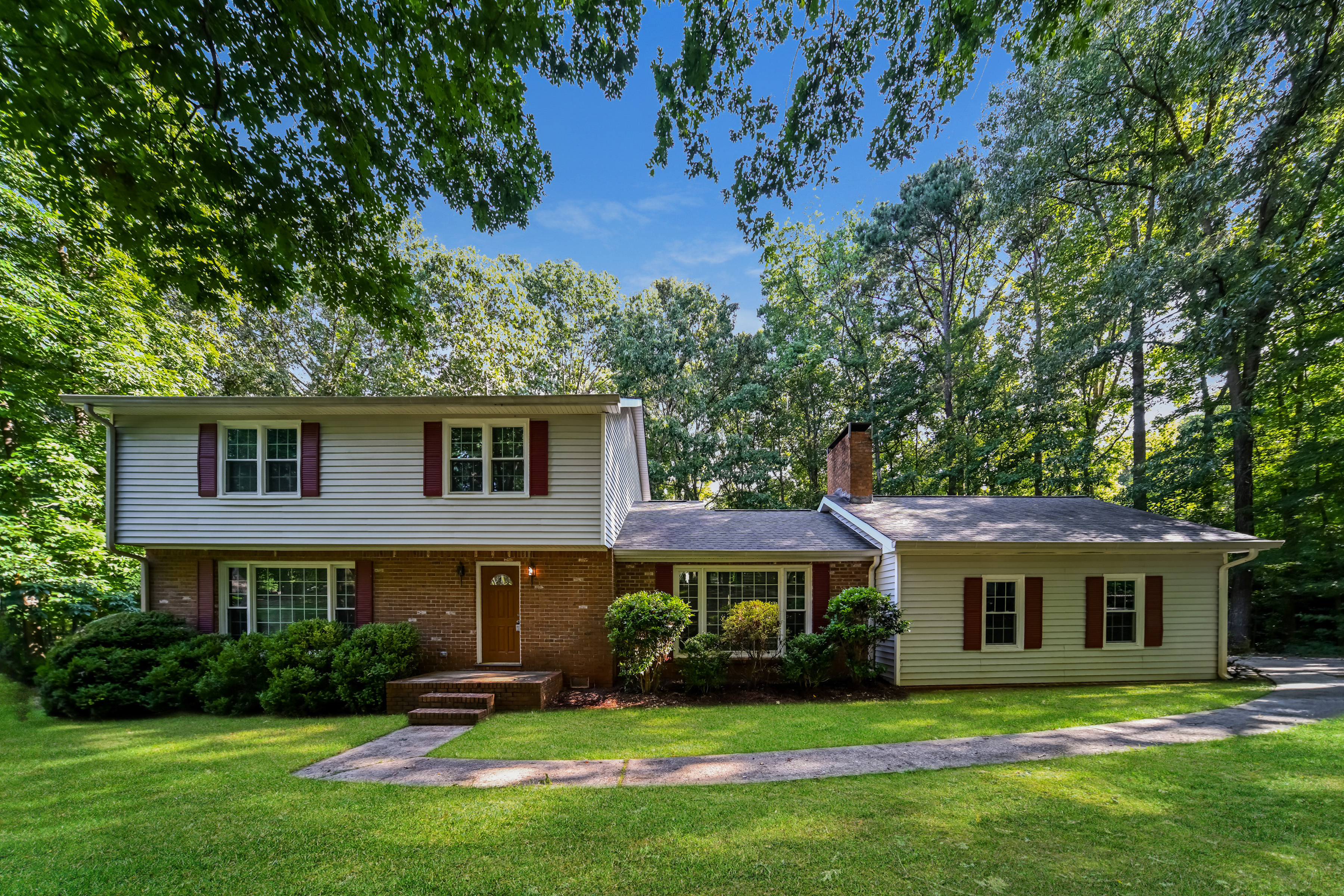 4 Bedroom House – 185 Derby Dr, Fayetteville, GA 30215