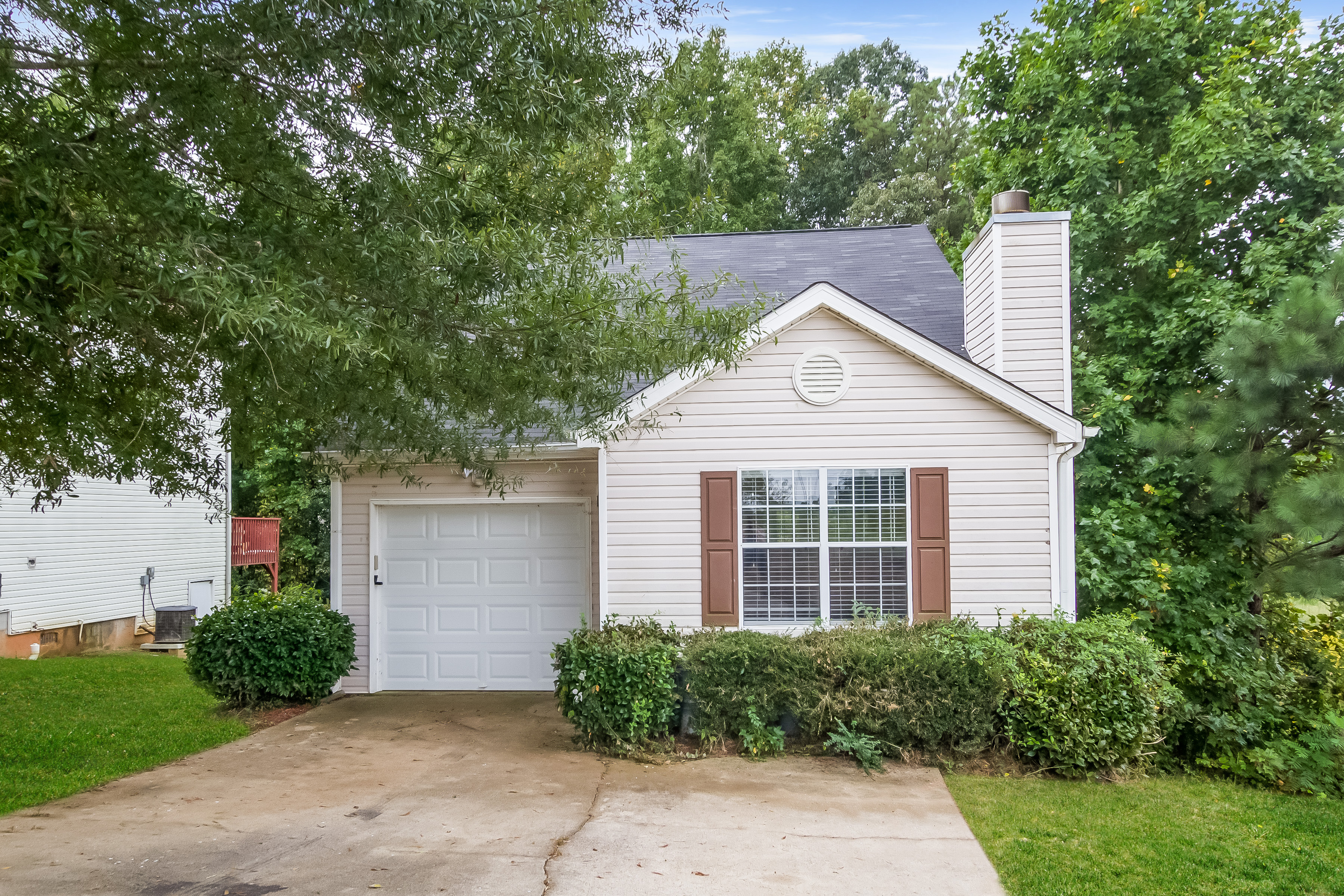 3 Bedroom House – 1608 Wembley Dr, Douglasville, GA 30134