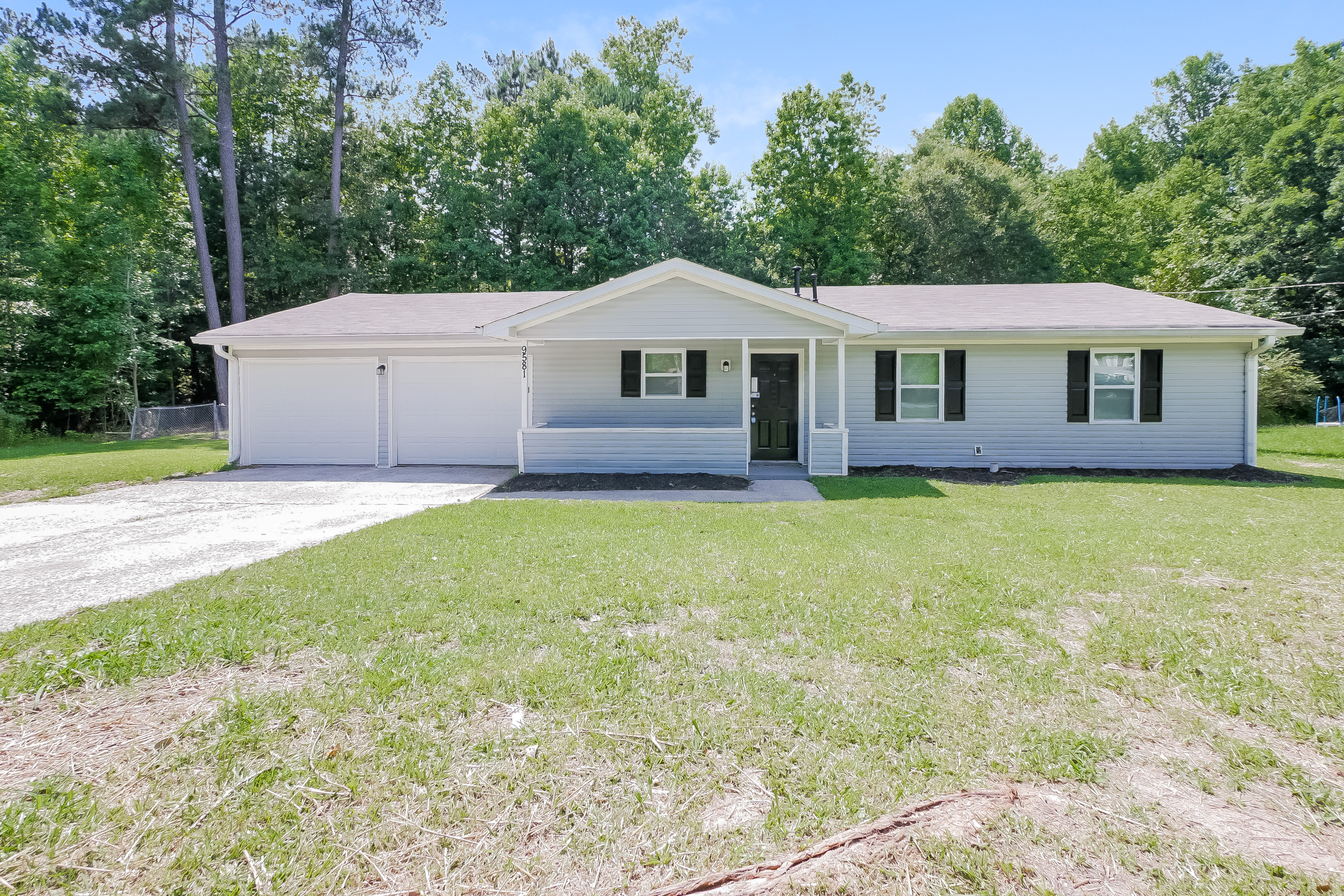 3 Bedroom House – 9581 Briar Creek Ct, Jonesboro, GA 30238