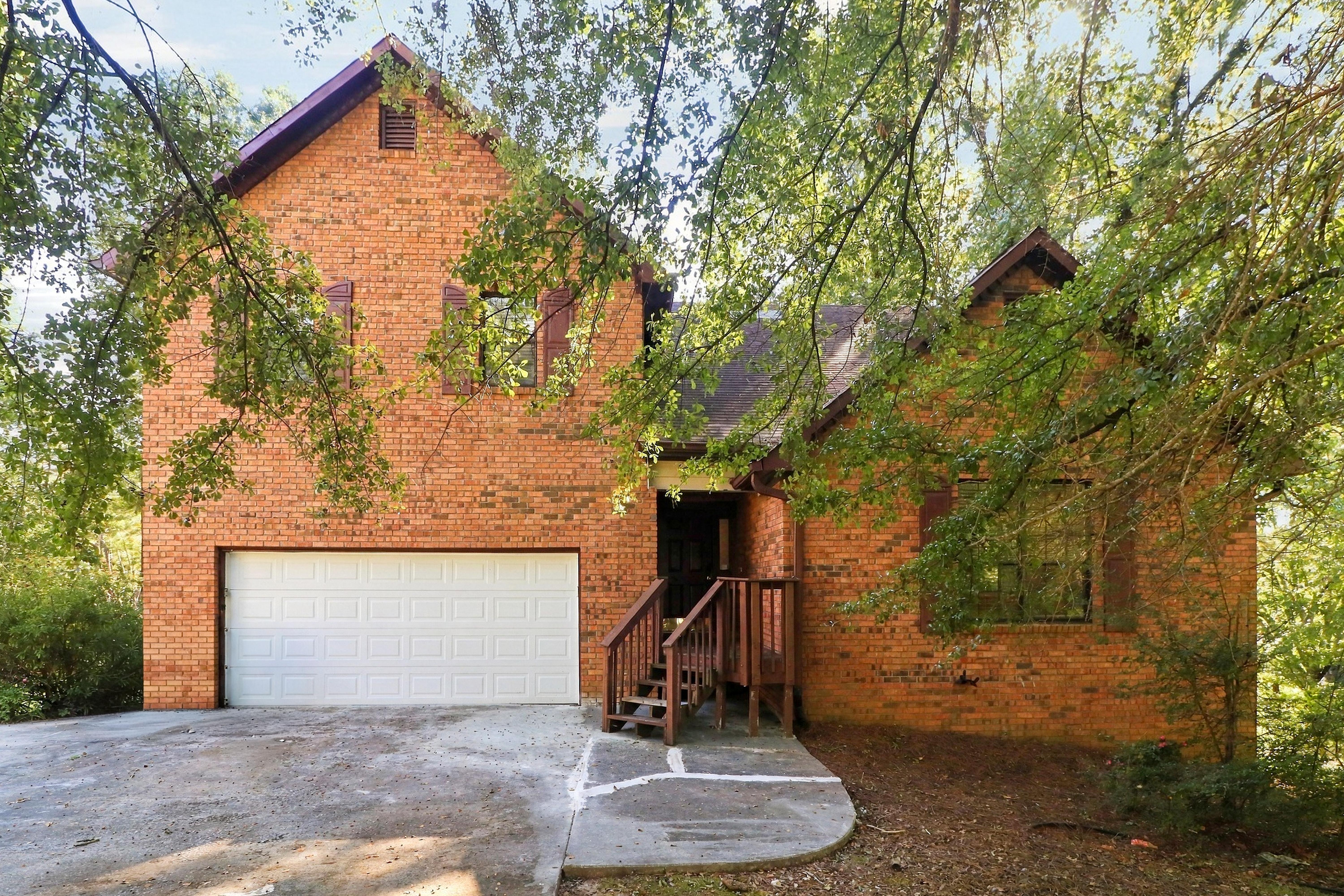 4 Bedroom House – 9085 Green Pine Ct, Douglasville, GA 30134