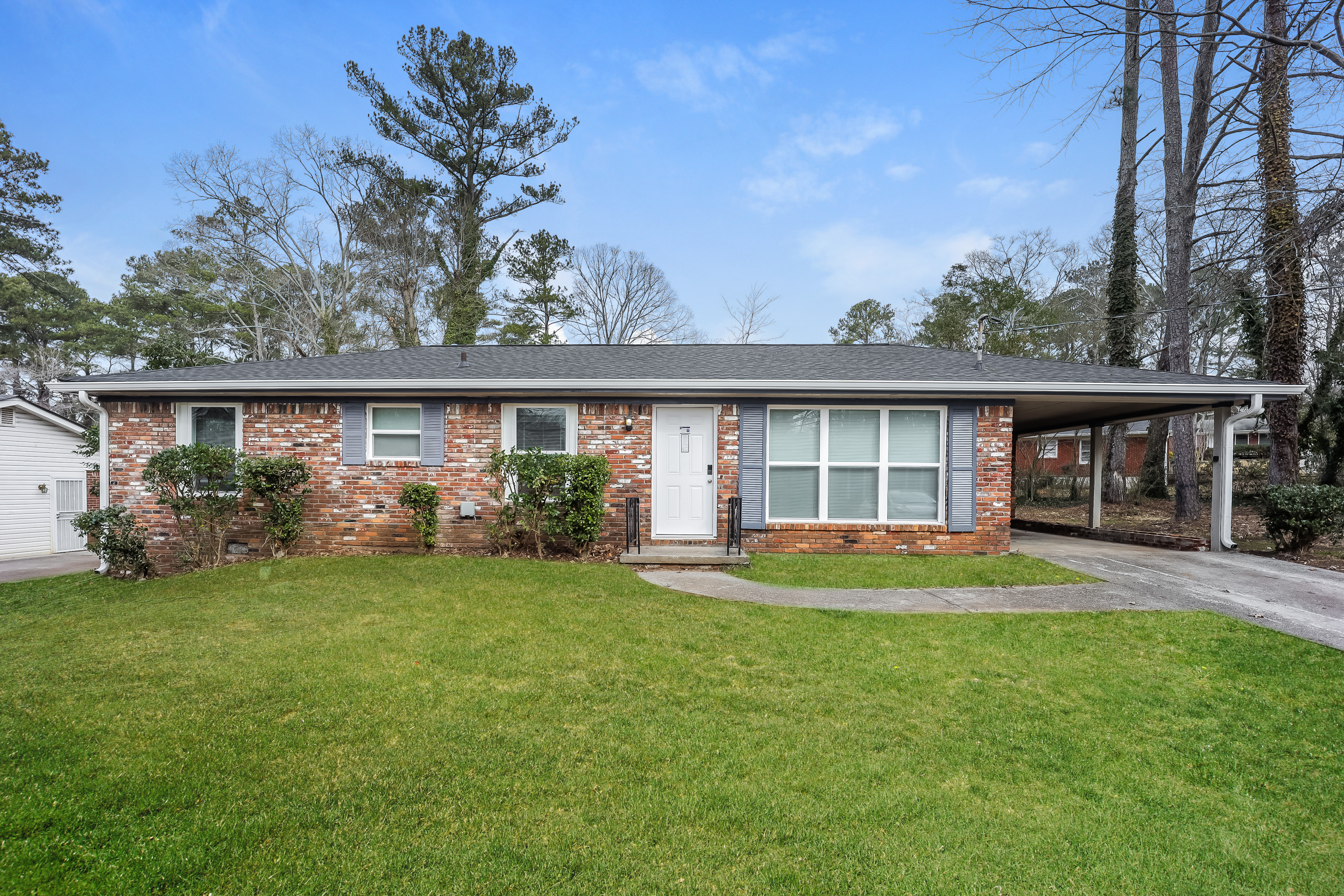 3 Bedroom House – 2073 Louis XIV Ln, Atlanta, GA 30349