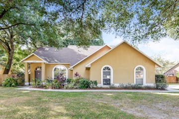 2219 Glen Mist Dr Valrico, FL 33594