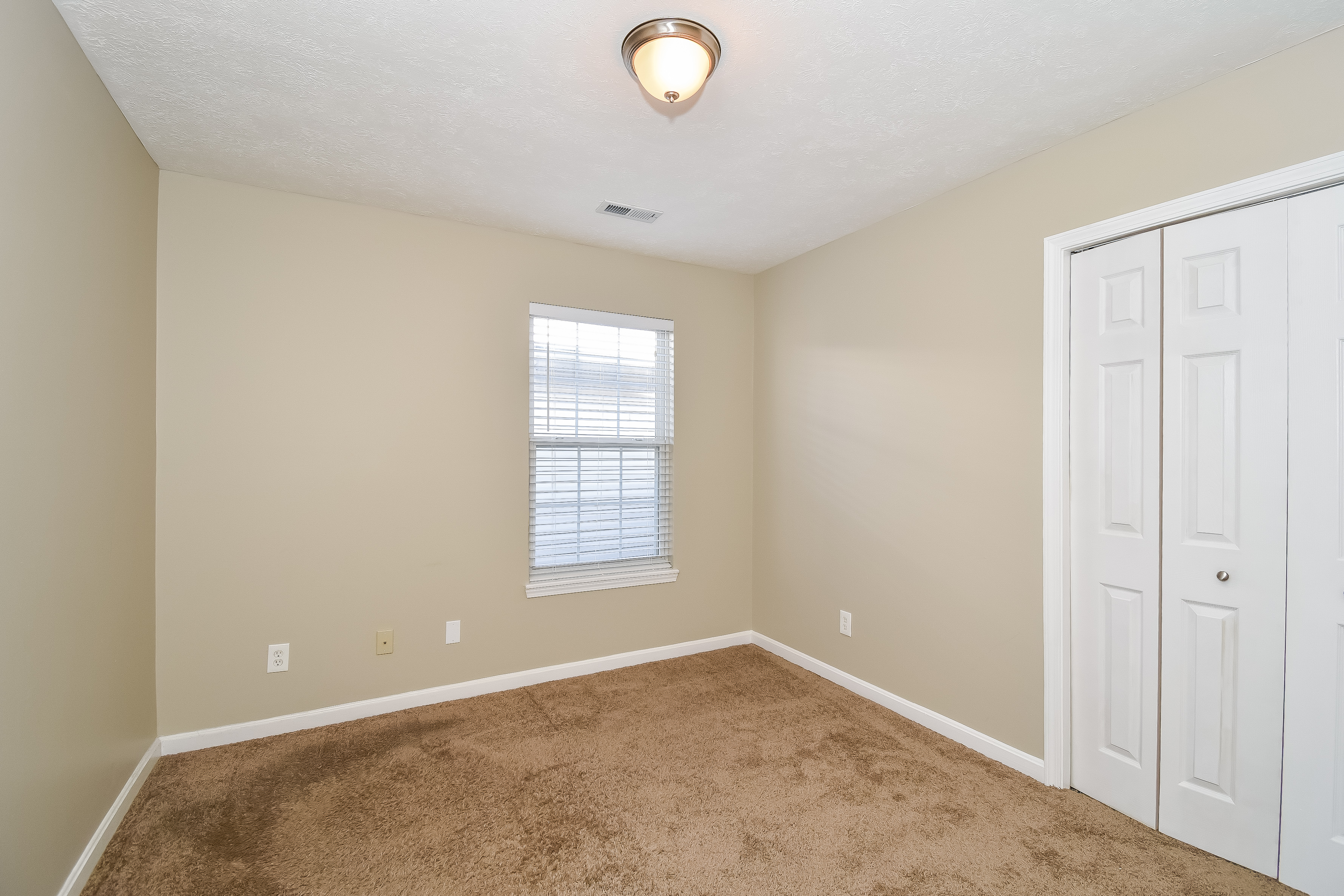 11105 Meadow Chase Ct Louisville, KY 40229