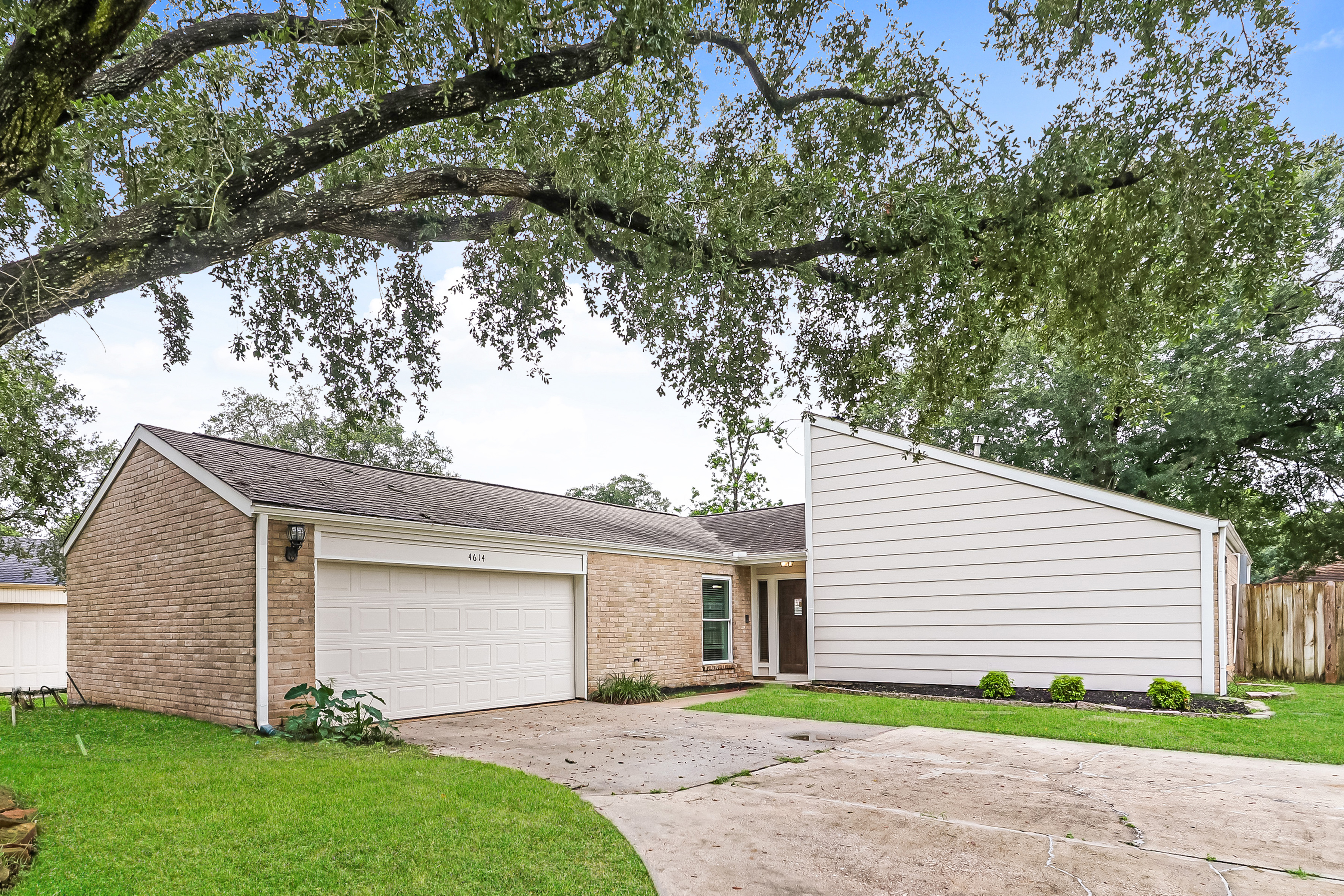 3 Bedroom House – 4614 Cloudmount Dr, Houston, TX 77084