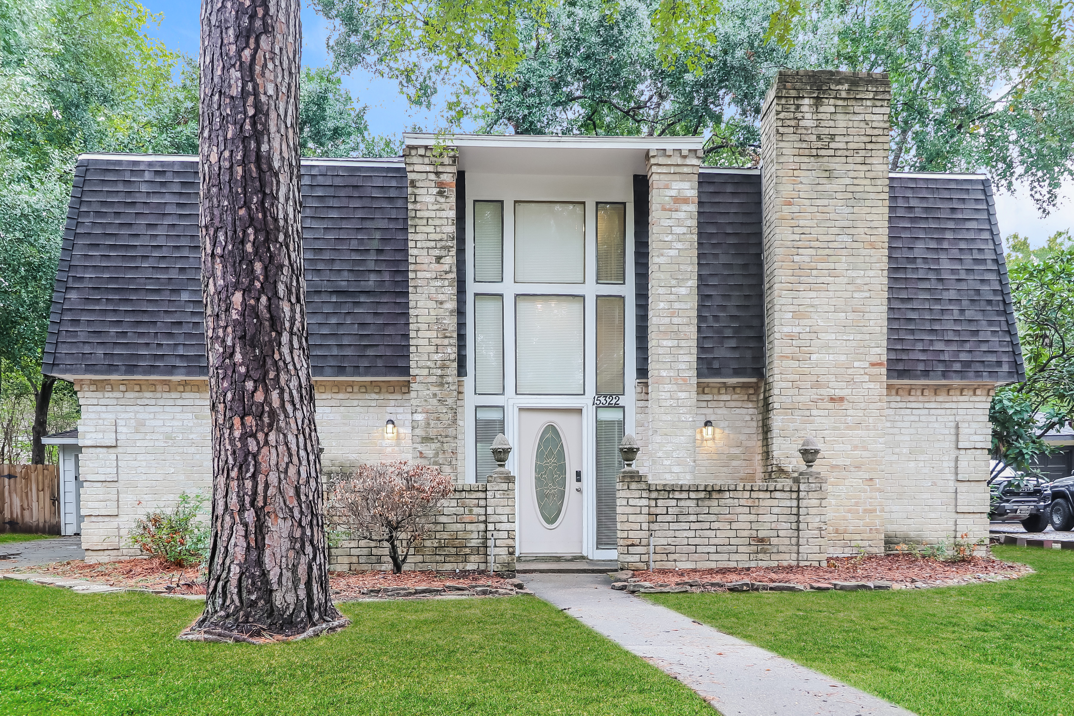 3 Bedroom House – 15322 Parkville Dr, Houston, TX 77068
