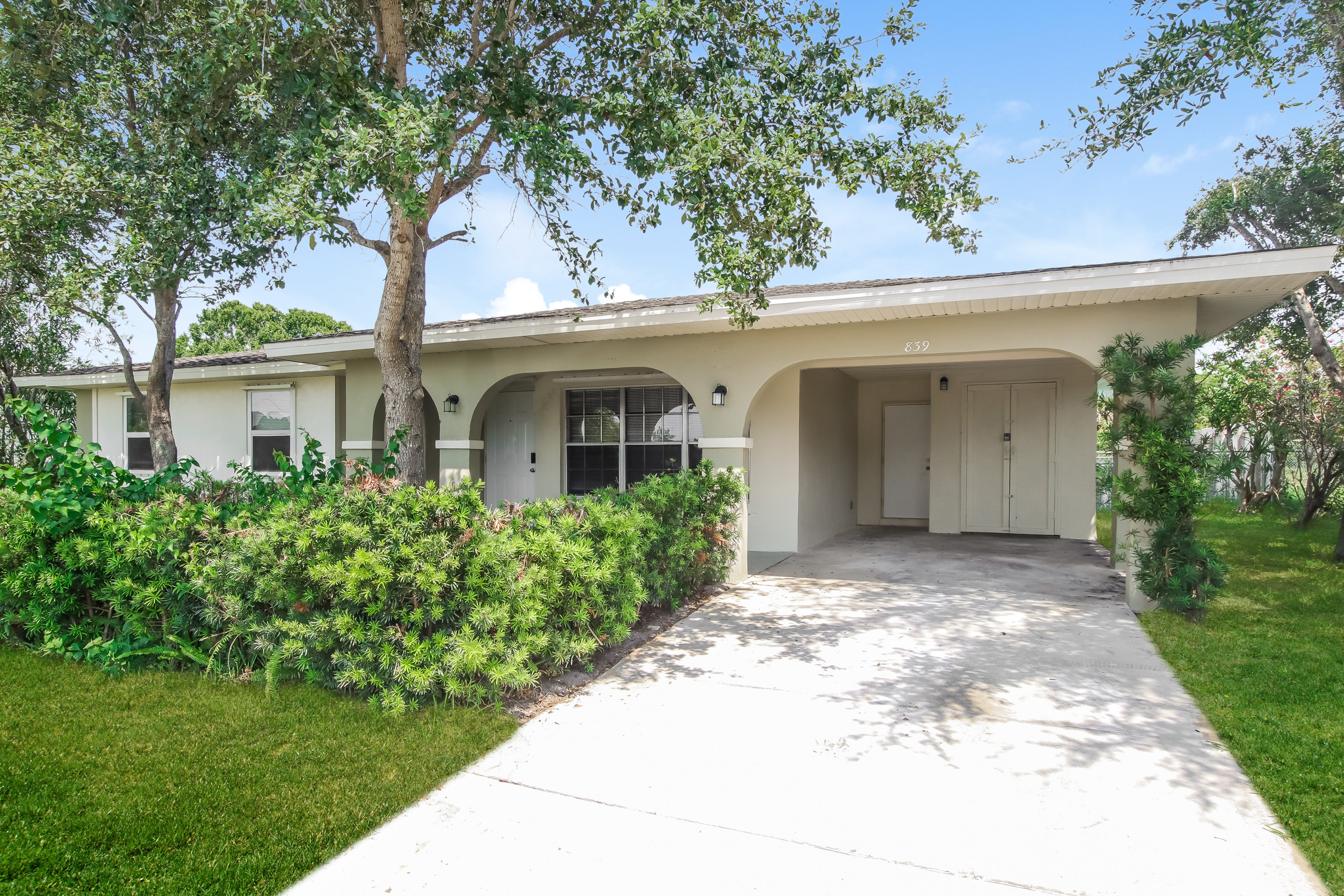 839 ONYX DR N E PALM BAY, FL 32905