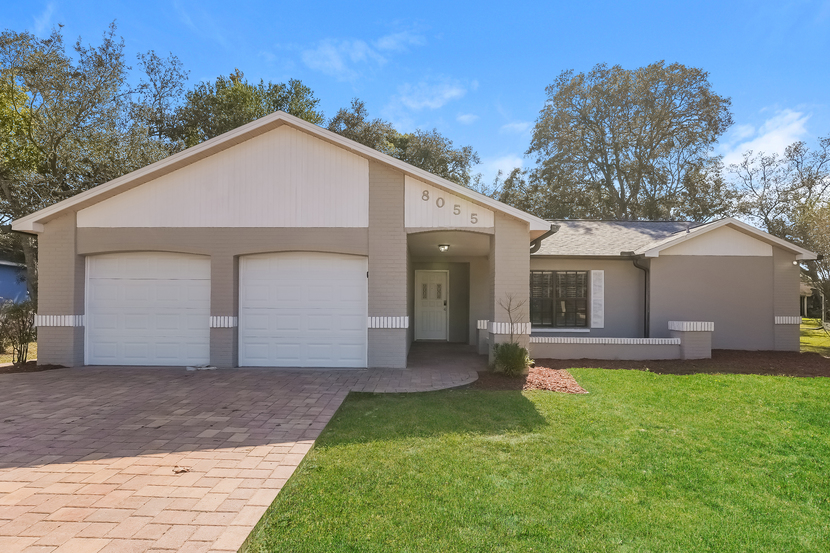 8055 WOODEN DR SPRING HILL, FL 34606