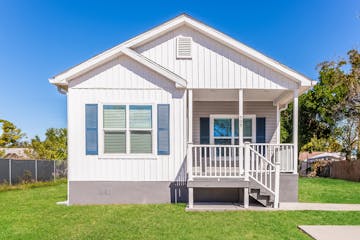 509 60th Avenue Dr W Bradenton, FL 34207