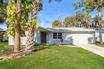 5701 Berlin Dr Port Richey, FL 34668