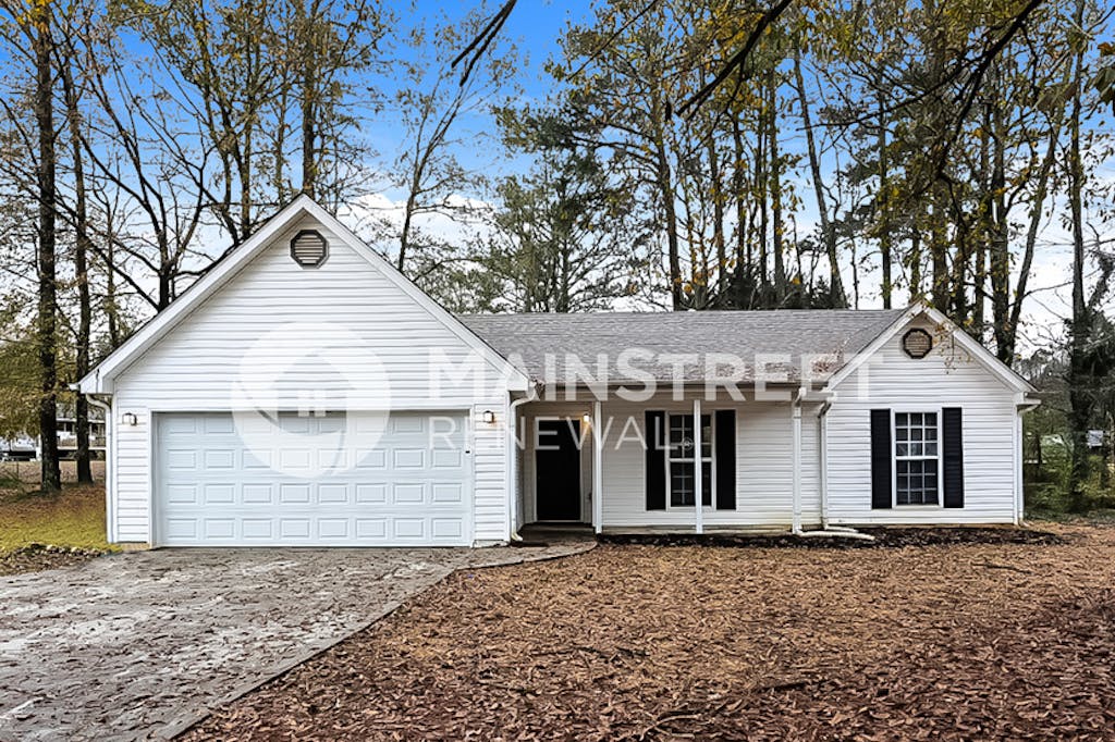 11050 Shannon Circle, Hampton, GA 30228 Home for Rent 4 Beds, 3