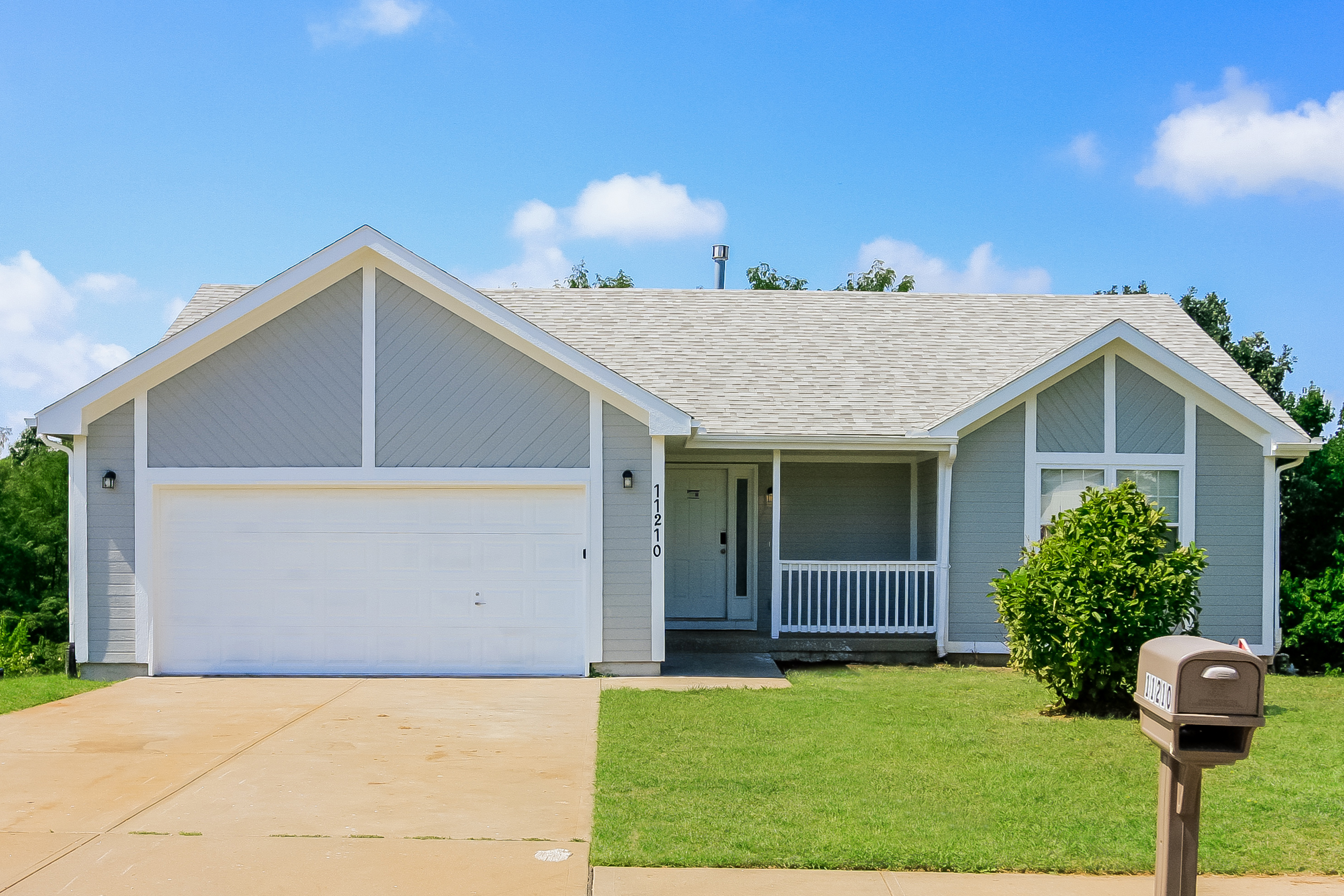 11210 N DITMAN AVE KANSAS CITY, MO 64157