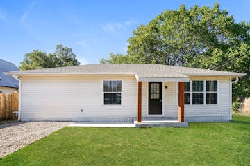 102 BARTON STREET CRANDALL, TX 75114