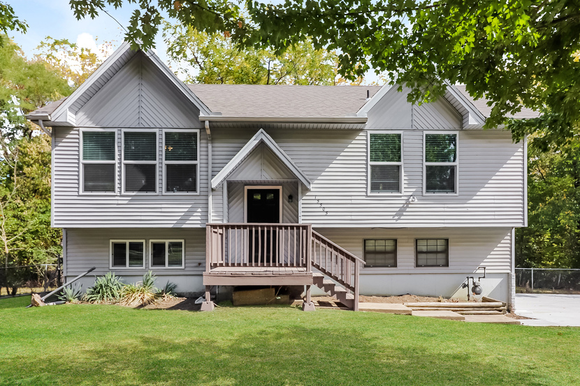 15505 VICIE AVE BELTON, MO 64012