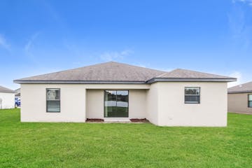 719 CENTER LAKE ST LEHIGH ACRES, FL 33974