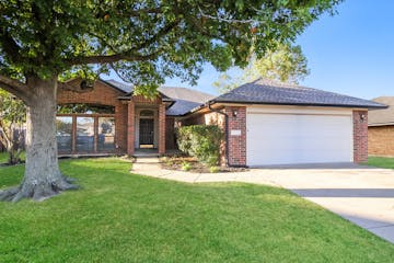 3701 Harmony Drive Moore, OK 73160