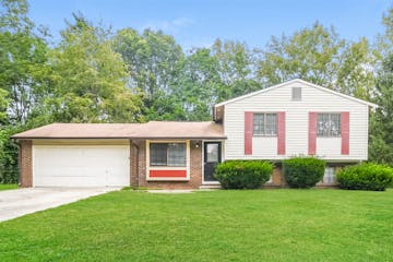 6523 Woodmere Circle Indianapolis, IN 46260