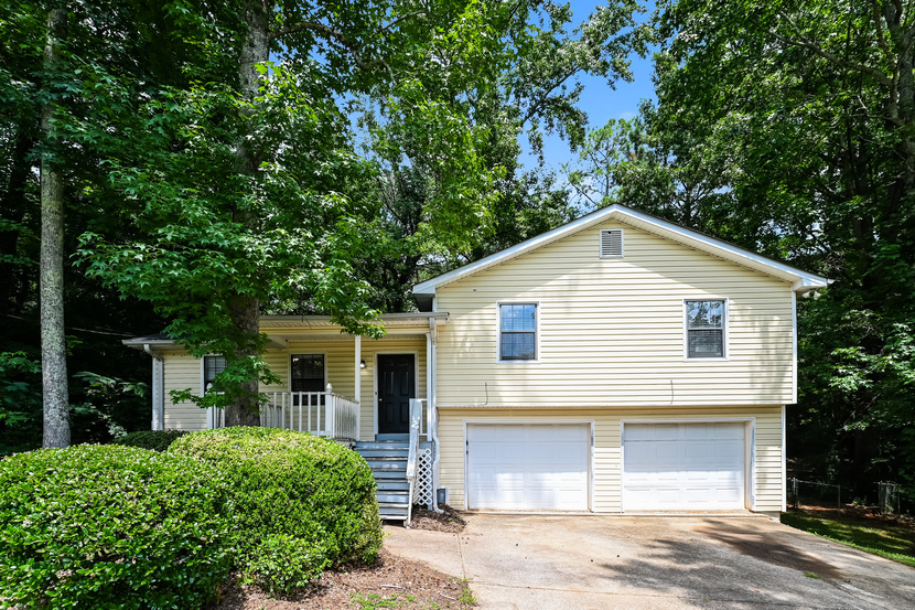 372 Kings Hill Ct SE Lawrenceville, GA 30045