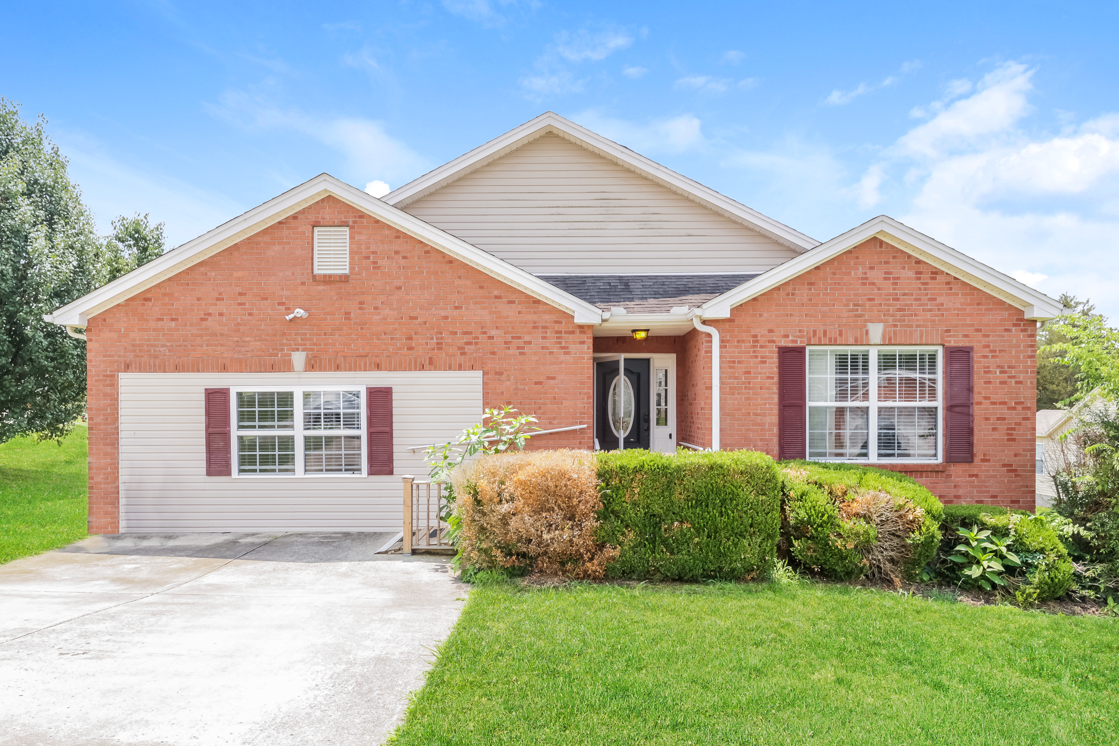 701 Comanche Ct Madison, TN 37115