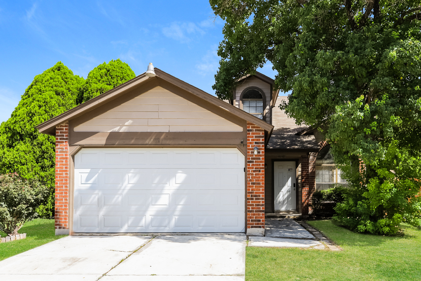 10247 Sunrise Field San Antonio, TX 78245