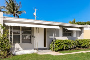 25 Robalo Ct North Palm Beach, FL 33408