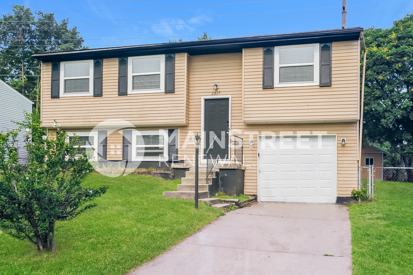 2317 Topaz Dr Grove City, OH 43123