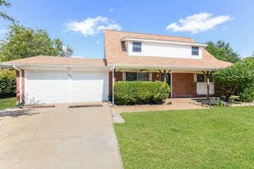 5621 Bonnie Wayne St Haltom City, TX 76117