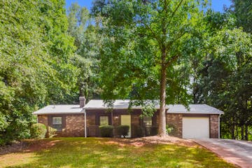 4585 Old Lake Dr Decatur, GA 30034