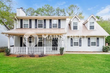 329 Lakeshore Dr Stockbridge, GA 30281