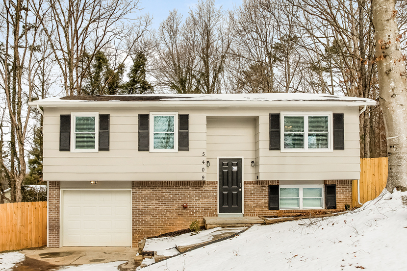 5409 AVEBURY LN KNOXVILLE, TN 37921