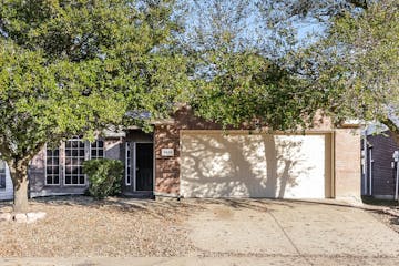 2926 COWBOY DR DALLAS, TX 75237