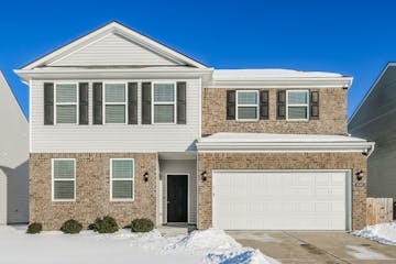 2110 Aiken Back Ln La Grange, KY 40031