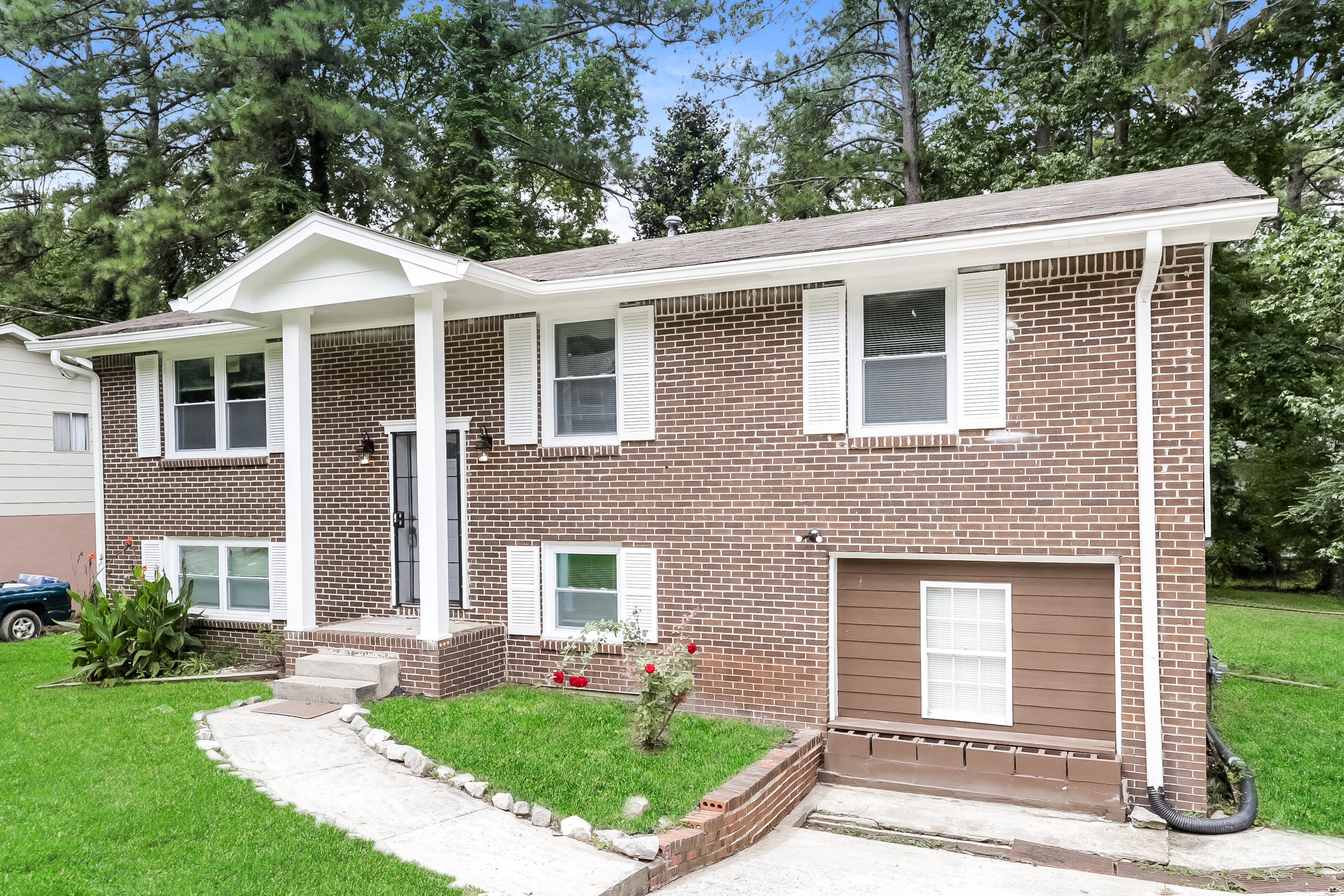 6 Bedroom House – 6665 Connell Road, South Fulton, GA 30349