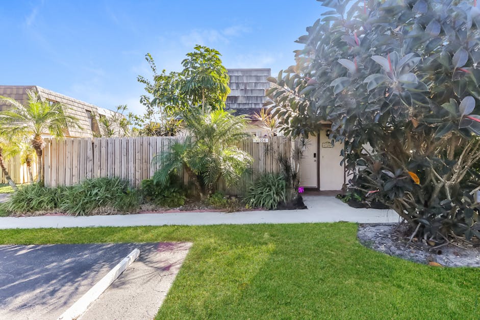 4120 Palm Bay Cir, West Palm Beach, FL 33406 Home for Rent 2 Beds