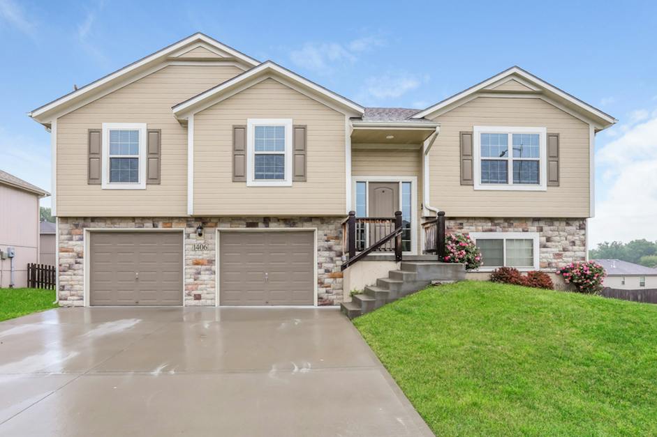 1406 NW High View Dr, Grain Valley, MO 64029 | Grain Valley, MO 64029 ...