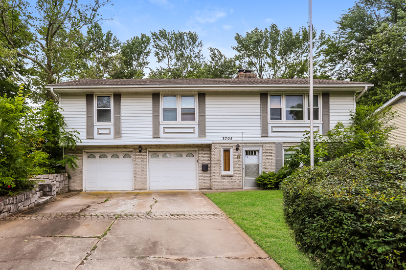3705 E 113th Terrace Kansas City, MO 64137