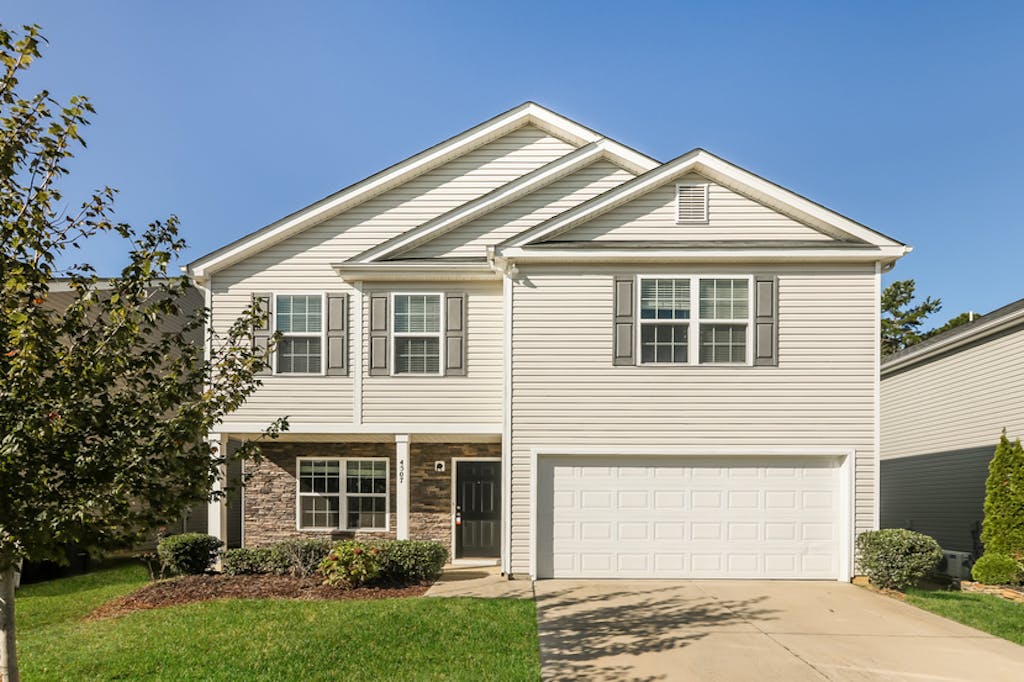 4330 Allenby Pl, Monroe, NC 28110 Home for Rent 5 Beds, 3 Baths Main Street Renewal