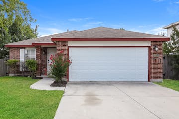 10211 Round Rock Way Universal City, TX 78148