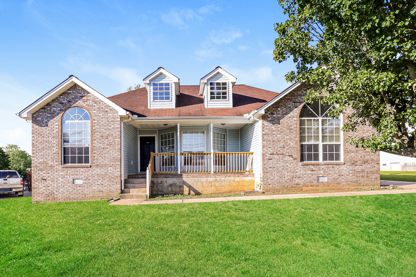 591 Hollandale Rd La Vergne, TN 37086