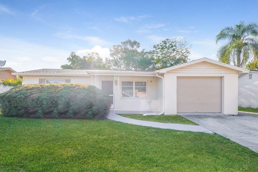 1050 Normandy Blvd Holiday, FL 34691
