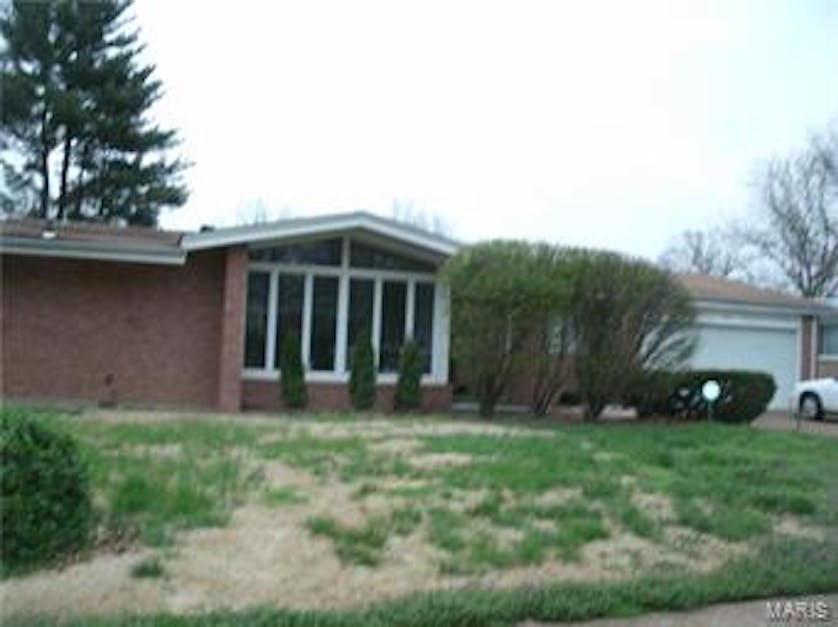 3665 Hambletonian Dr, Florissant, MO 63033 Home for Rent 4 Beds, 2