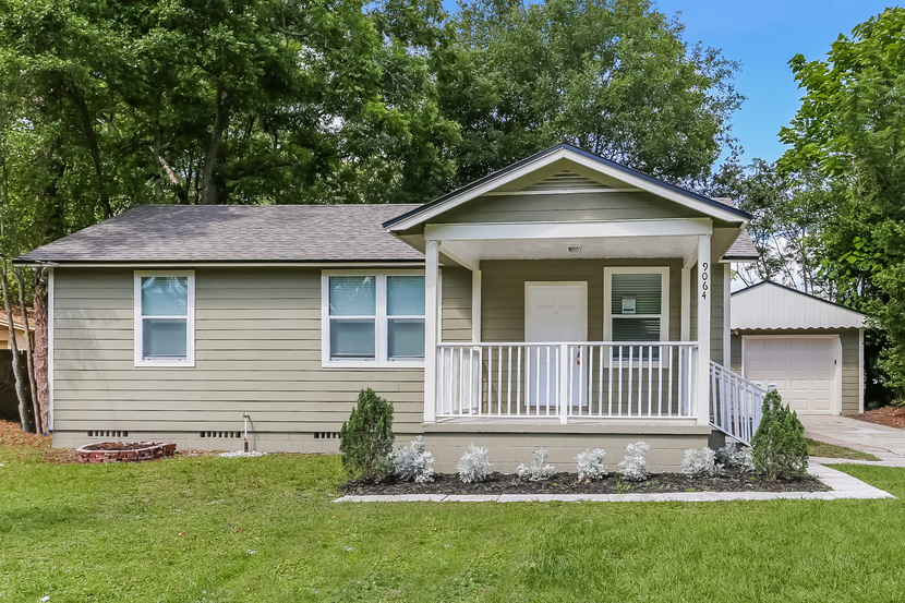 9064 POLK AVE JACKSONVILLE, FL 32208